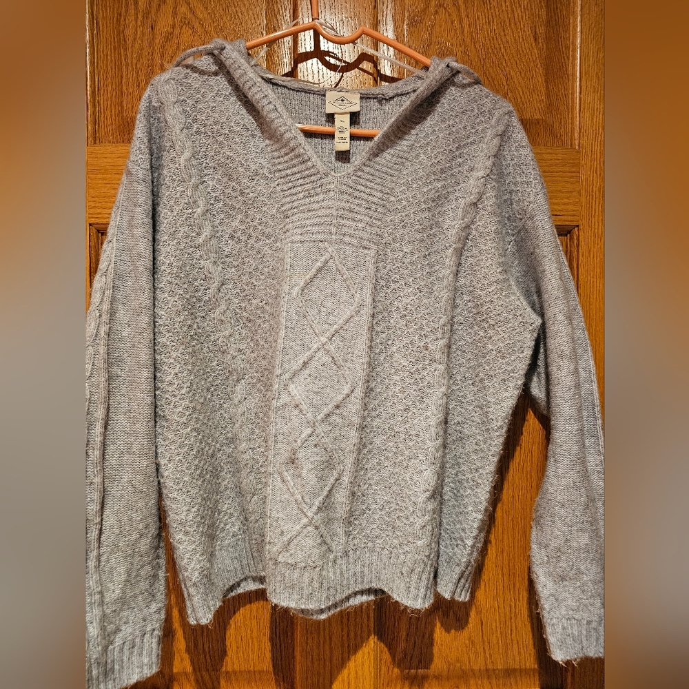 St. John's Bay V-Neck Sweater in Light Gray Womens XL